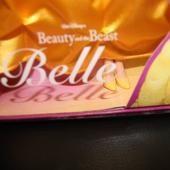 3/$188❤️vintage2001 Beauty and the Beast BELLE Disney Princess Yellow Dress Doll - Picture 6 of 11